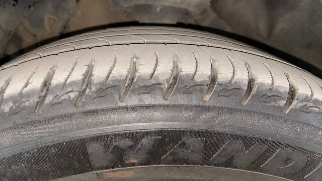 Second-hand 2021 Mahindra XUV300 W8 Opt for sale in Chennai-36