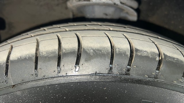 Second-hand 2014 Hyundai i10 Sportz 1.1L for sale in Chennai-24