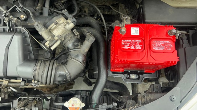 Second-hand 2014 Hyundai i10 Sportz 1.1L for sale in Chennai-32