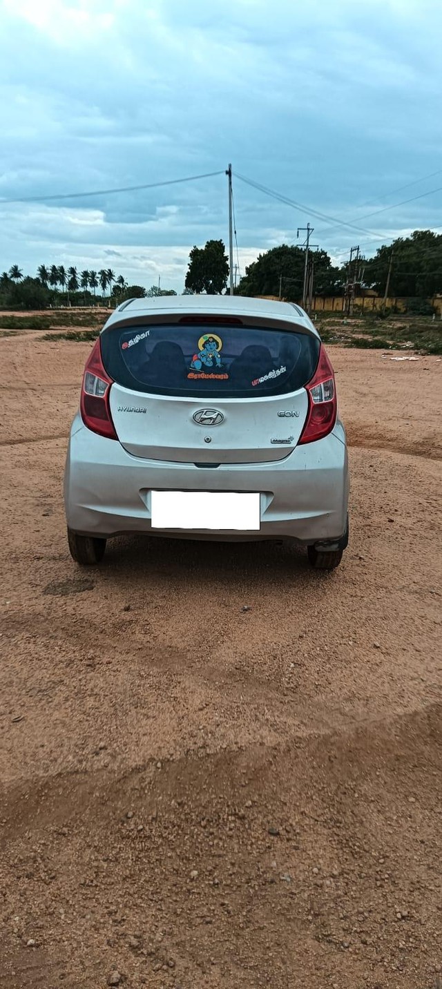 Second-hand 2013 Hyundai EON Magna Optional for sale in Madurai-2
