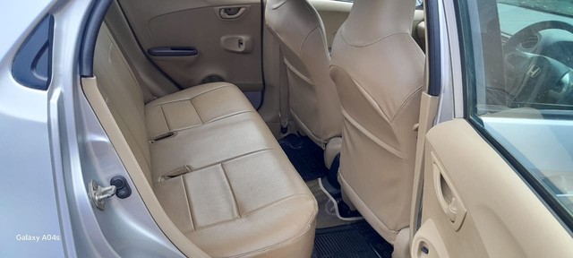 Second-hand 2013 Honda Brio S MT for sale in Mumbai-5