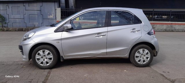 Second-hand 2013 Honda Brio S MT for sale in Mumbai-3