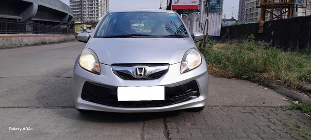 Second-hand 2013 Honda Brio S MT for sale in Mumbai-4