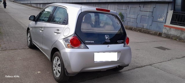 Second-hand 2013 Honda Brio S MT for sale in Mumbai-10