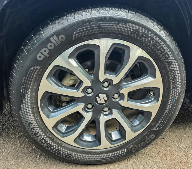 Second-hand 2023 Maruti Grand Vitara Alpha Plus Hybrid CVT BSVI for sale in Mumbai-9