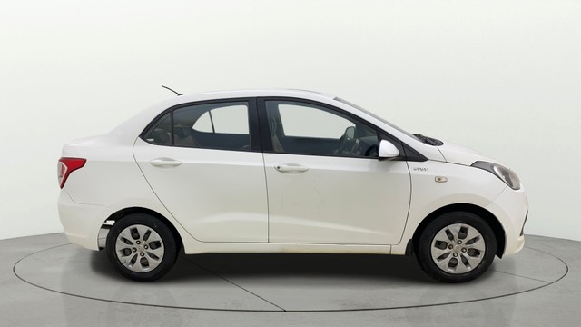 Second-hand 2015 Hyundai Xcent 1.2 Kappa Base for sale in Ahmedabad-12