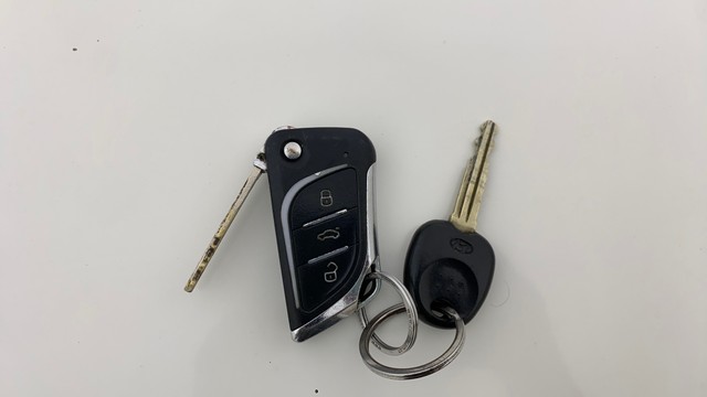 Second-hand 2015 Hyundai Xcent 1.2 Kappa Base for sale in Ahmedabad-2