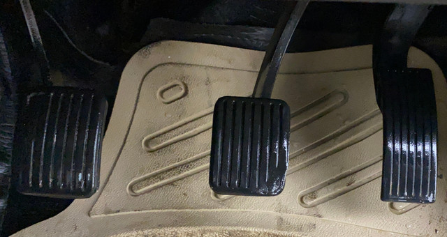 Second-hand 2015 Hyundai Xcent 1.2 Kappa Base for sale in Ahmedabad-24