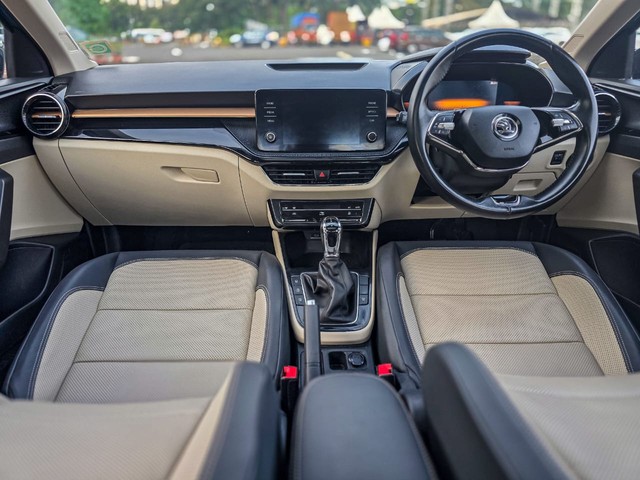 Second-hand 2023 Skoda Slavia 1.5 TSI Style DSG for sale in Mumbai-14