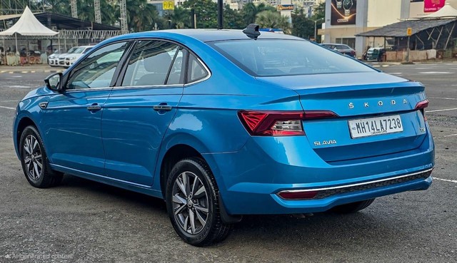 Second-hand 2023 Skoda Slavia 1.5 TSI Style DSG for sale in Mumbai-12
