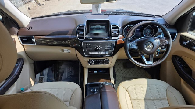 Second-hand 2016 Mercedes-Benz GLE 250d for sale in Mumbai-12