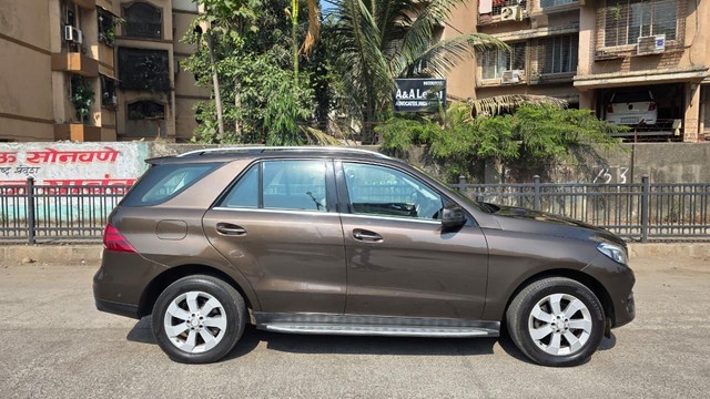Second-hand 2016 Mercedes-Benz GLE 250d for sale in Mumbai-9