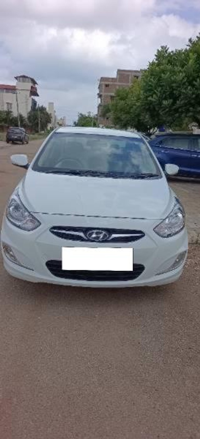 Hyundai Verna 1.6 SX Second-hand 2012 Hyundai Verna 1.6 SX for sale in Davangere-3
