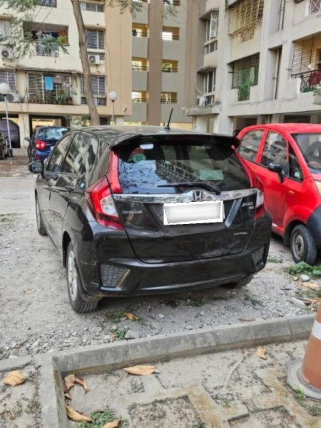 Second-hand 2017 Honda Jazz 1.2 VX i VTEC for sale in North 24 Parganas-2