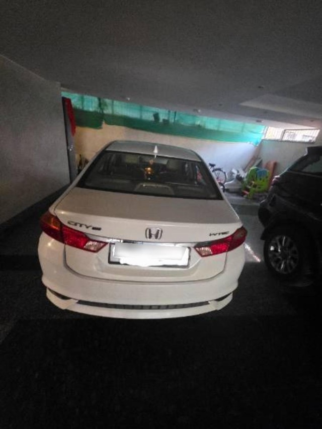 Second-hand 2017 Honda City i VTEC CVT VX for sale in Gurgaon-9