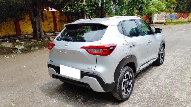Second-hand 2021 Nissan Magnite Turbo CVT XV Premium Opt BSVI for sale in New Delhi-12