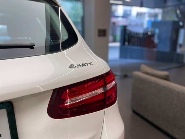 Second-hand 2020 Mercedes-Benz GLC 220d 4MATIC for sale in Mumbai-1