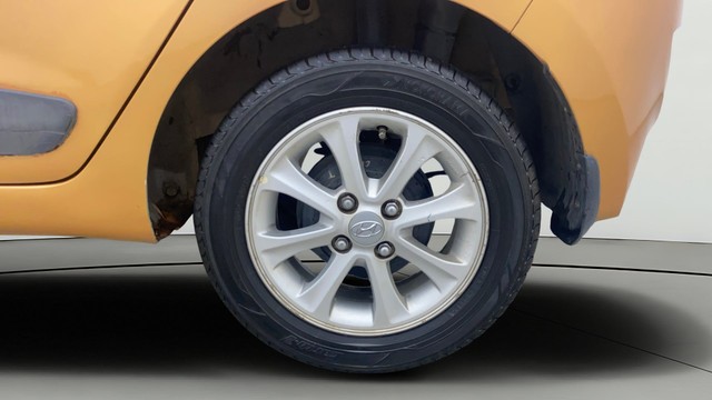 Second-hand 2015 Hyundai Grand i10 AT Asta for sale in Gulbarga-29