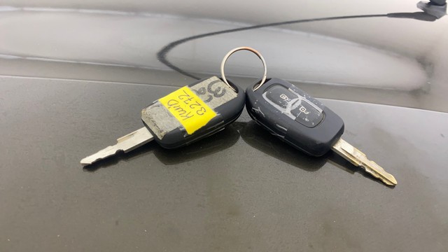 Second-hand 2019 Renault KWID 1.0 AMT RXT for sale in Bangalore-21