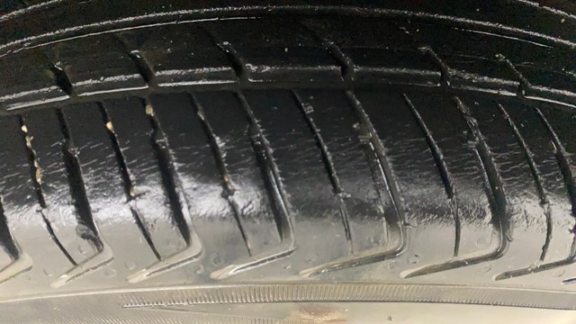 Second-hand 2019 Renault KWID 1.0 AMT RXT for sale in Bangalore-31