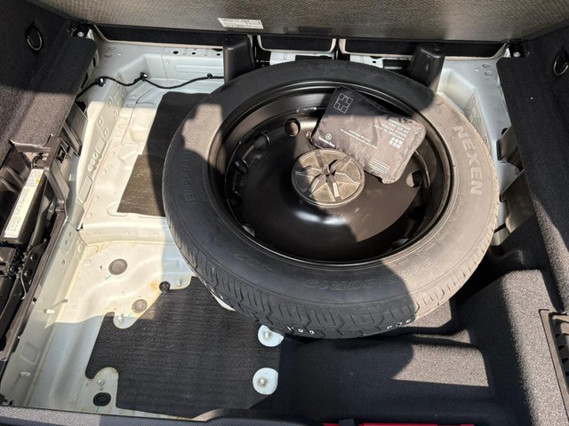 Second-hand 2022 Mercedes-Benz GLC 200 for sale in Jaipur-13