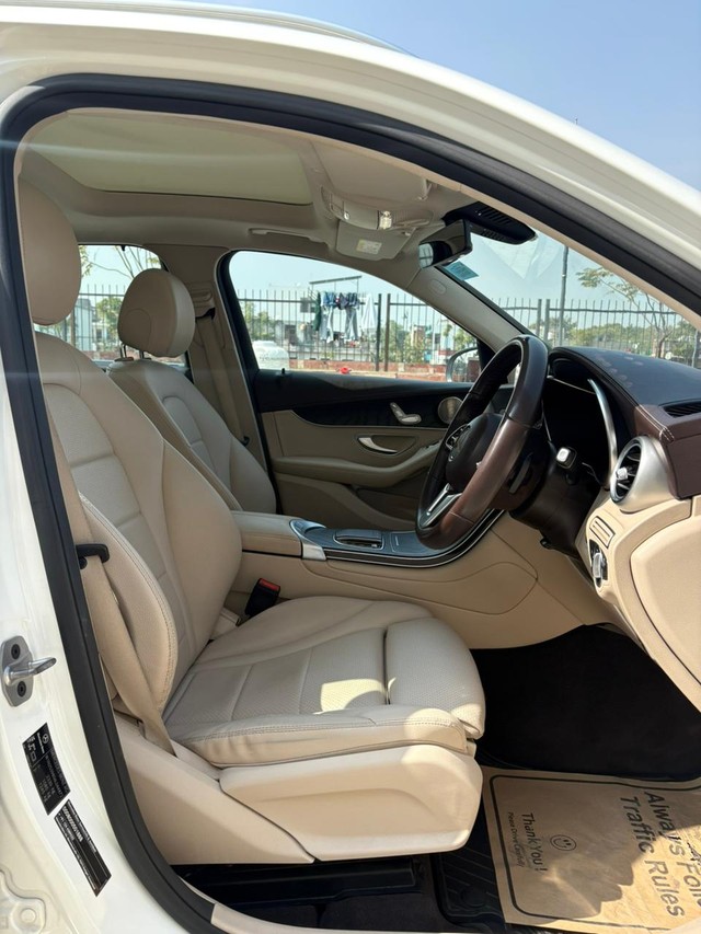 Second-hand 2022 Mercedes-Benz GLC 200 for sale in Jaipur-12