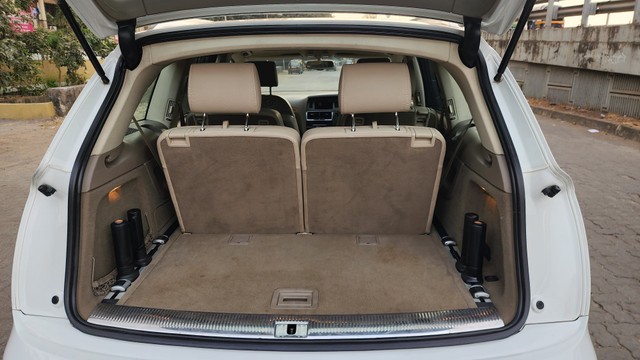 Second-hand 2016 Audi Q7 45 TDI Quattro Premium Plus for sale in Mumbai-6