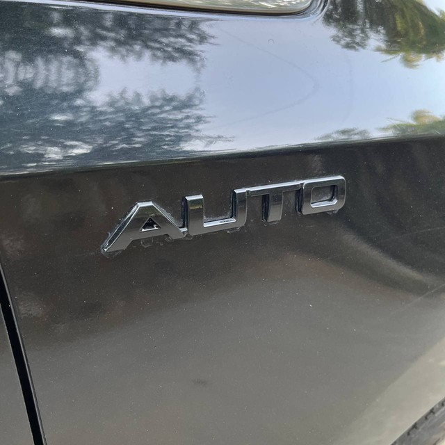 Second-hand 2020 Kia Carnival Limousine for sale in Mumbai-7