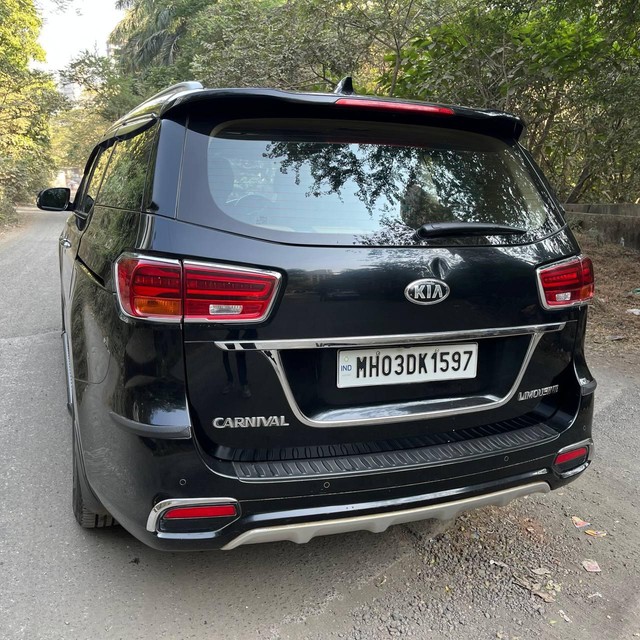 Second-hand 2020 Kia Carnival Limousine for sale in Mumbai-14