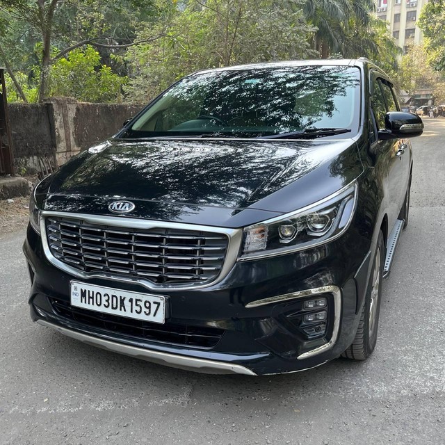 Second-hand 2020 Kia Carnival Limousine for sale in Mumbai-3
