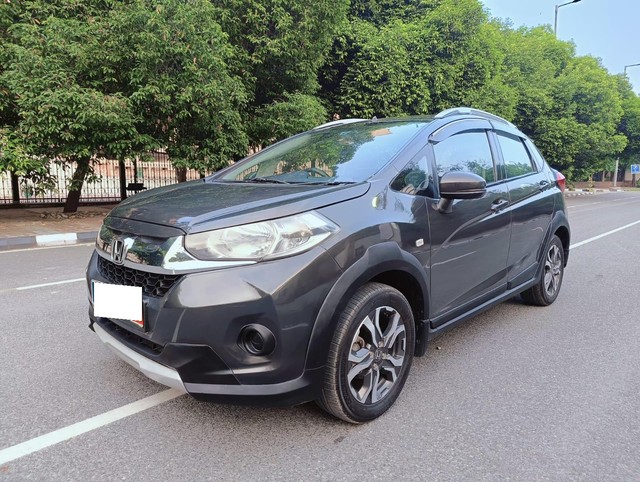 Second-hand 2018 Honda WR-V i-VTEC S for sale in New Delhi-8