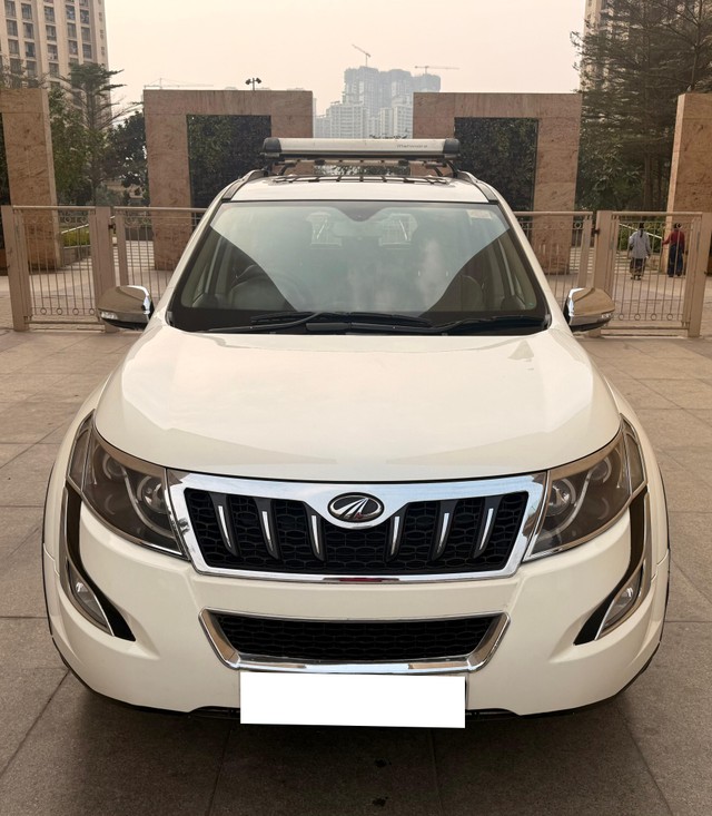 Second-hand 2018 Mahindra XUV500 AT W10 FWD for sale in Thane-5