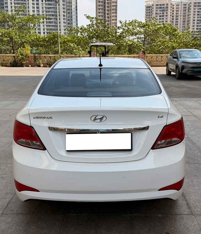 Second-hand 2015 Hyundai Verna 1.6 VTVT S Option for sale in Thane-2