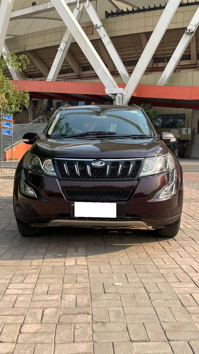 Second-hand 2016 Mahindra XUV500 AT W10 FWD for sale in New Delhi-3