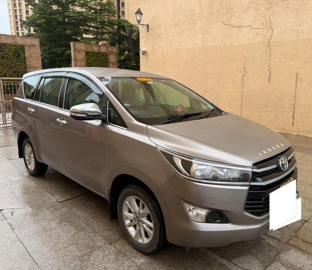 Second-hand 2016 Toyota Innova Crysta 2.4 G MT 8S BSIV for sale in Thane-10