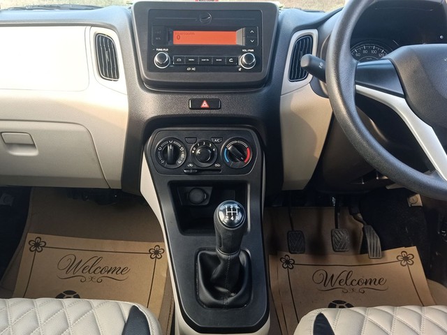 Second-hand 2023 Maruti Wagon R VXI for sale in New Delhi-21