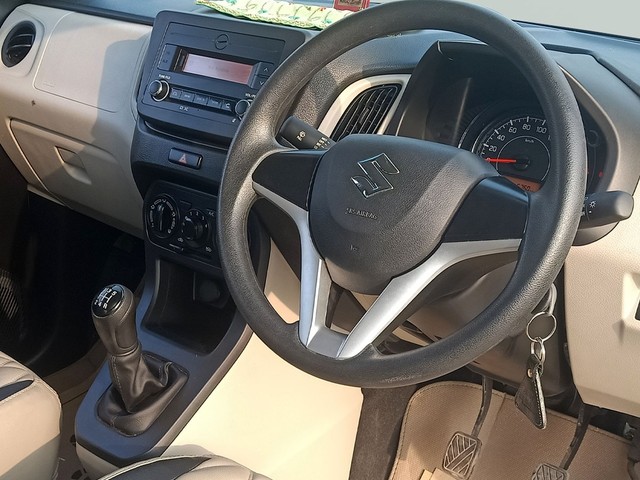 Second-hand 2023 Maruti Wagon R VXI for sale in New Delhi-12