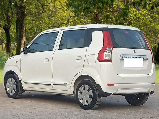 Second-hand 2023 Maruti Wagon R VXI for sale in New Delhi-20