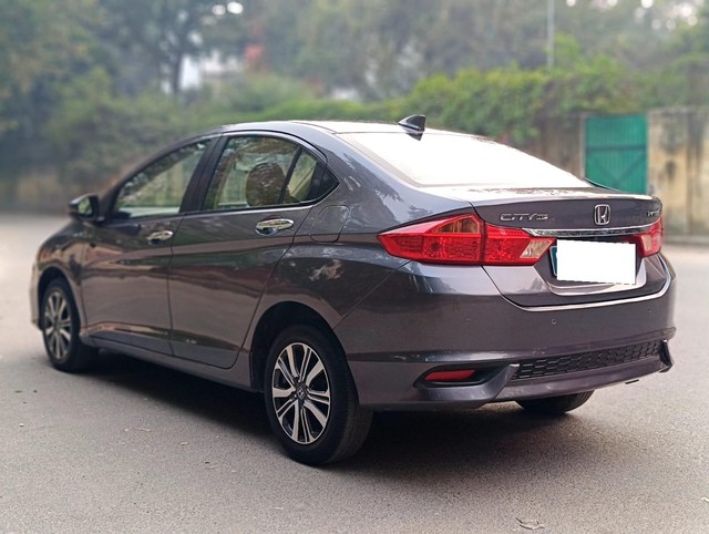 Second-hand 2019 Honda City i-VTEC CVT V for sale in New Delhi-11