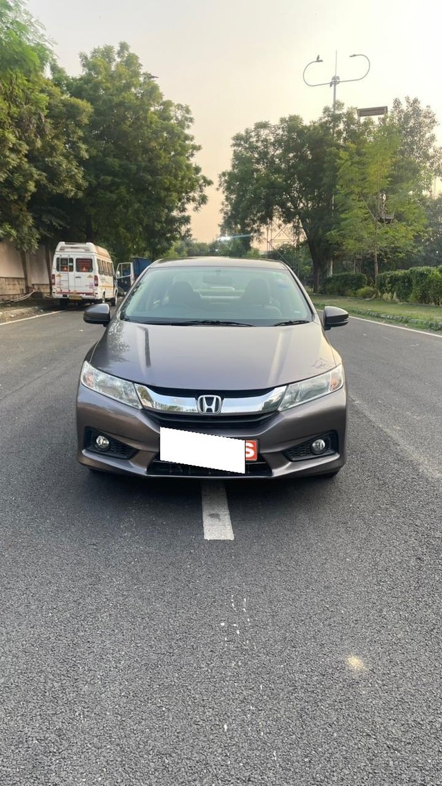 Second-hand 2016 Honda City i VTEC V for sale in New Delhi-6