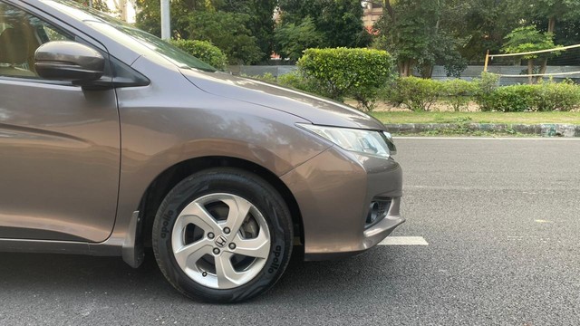 Second-hand 2016 Honda City i VTEC V for sale in New Delhi-8