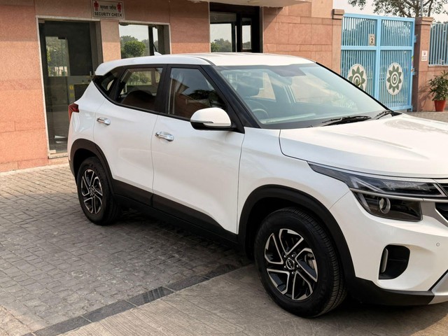 Second-hand 2024 Kia Seltos HTK for sale in New Delhi-9