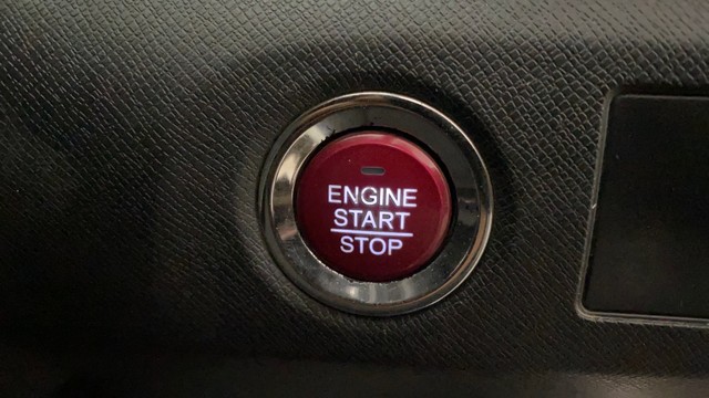 Second-hand 2016 Honda BR-V i-VTEC V MT for sale in Greater Noida-23