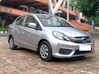 Second-hand 2017 Honda Amaze E i-VTEC for sale in New Delhi