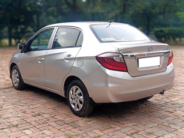Second-hand 2017 Honda Amaze E i-VTEC for sale in New Delhi-11