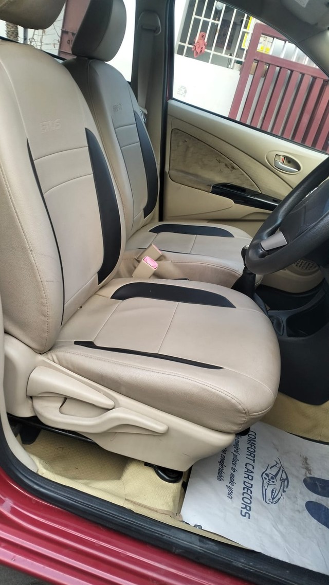 Second-hand 2017 Toyota Etios Liva 1.2 V Dual Tone for sale in Coimbatore-14