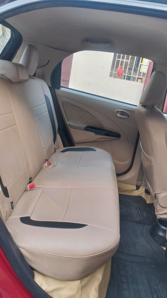 Second-hand 2017 Toyota Etios Liva 1.2 V Dual Tone for sale in Coimbatore-9