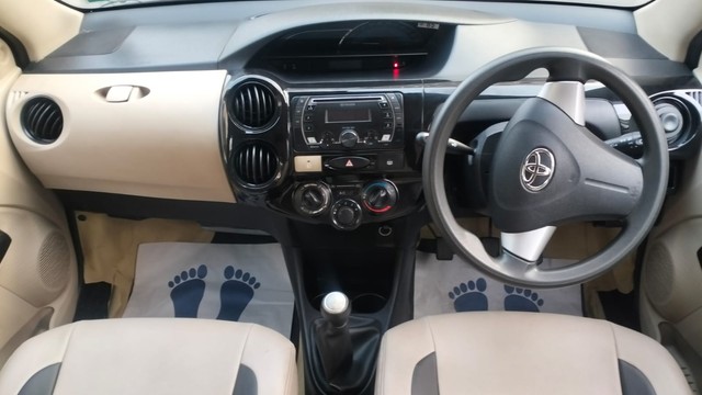 Second-hand 2017 Toyota Etios Liva 1.2 V Dual Tone for sale in Coimbatore-5