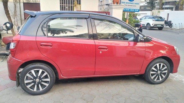 Second-hand 2017 Toyota Etios Liva 1.2 V Dual Tone for sale in Coimbatore-16