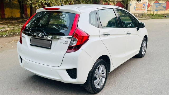 Second-hand 2019 Honda Jazz VX for sale in New Delhi-11